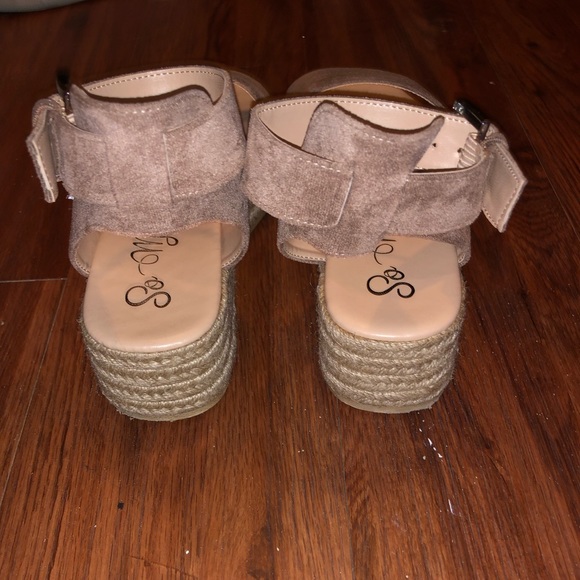 suede platform sandals - Picture 3 of 3